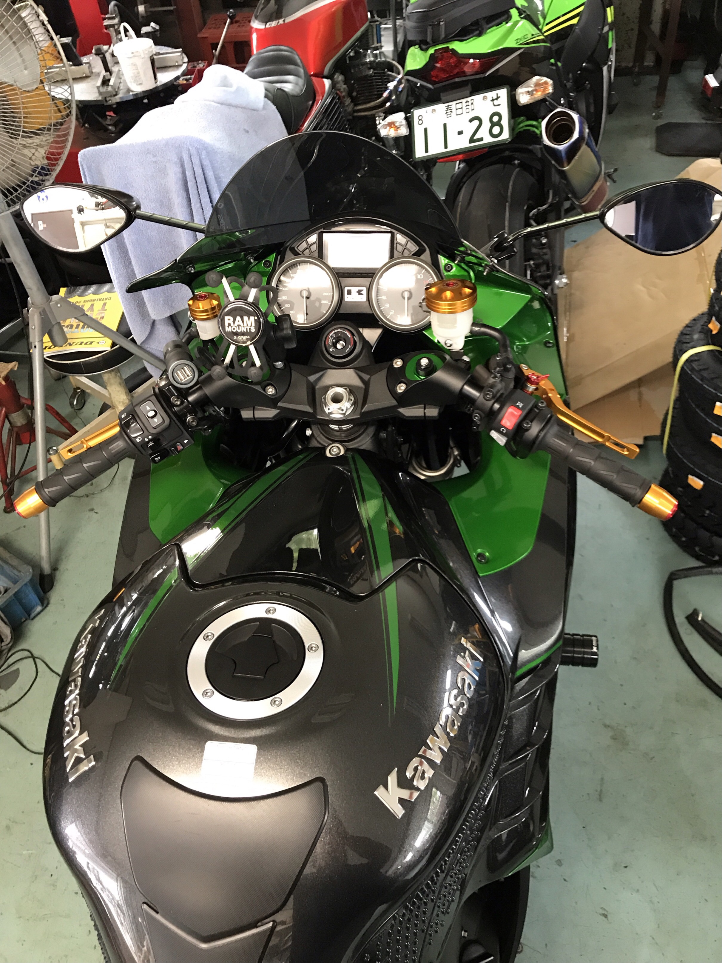 zx-14rバーハンドル取り付け - 小林輪業商会